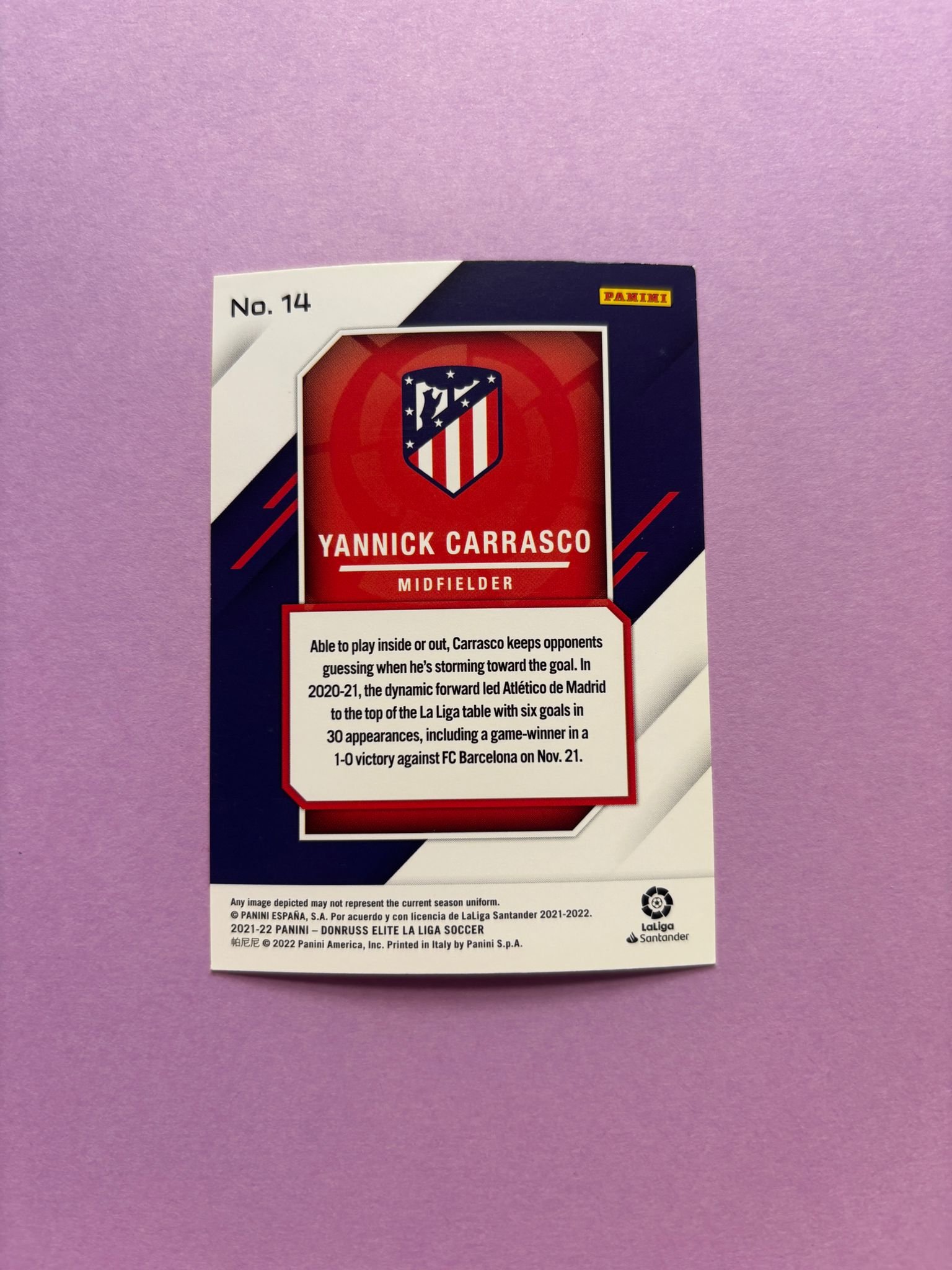 Yannick Carrasco Base Panini Donruss Elite La Liga 2021/2022 - Imagen 2